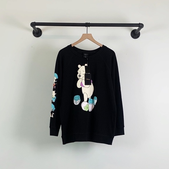 NWT Torrid Winnie The Pooh Fleece Lined Graphic Pullover Sweatshirt - Picture 3 of 6